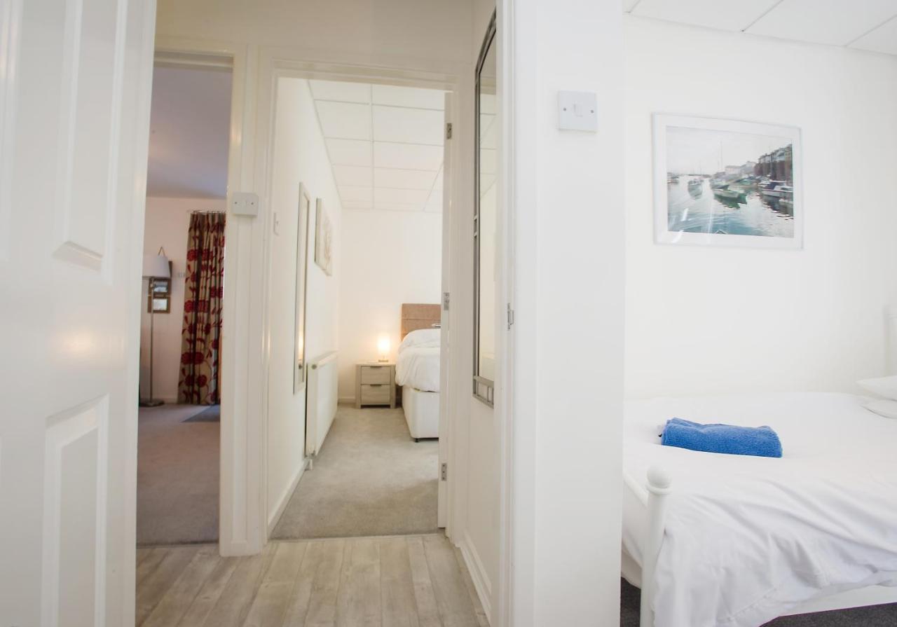 Harbour Apartment At 6 Dolphin Court With Parking Brixham Luaran gambar